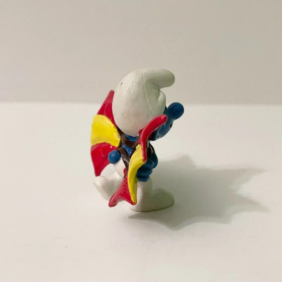 Smurfs Hang Glider Smurf Flying Wings Figure Peyo Figurine - Picture 4 of 12